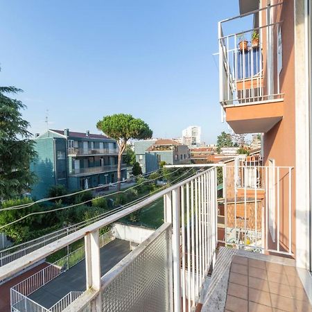Апартаменти Precotto Comfortable Flat With Balcony Мілан Екстер'єр фото